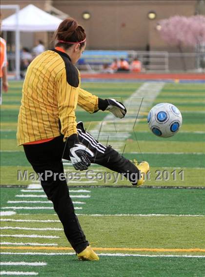 Thumbnail 2 in Mesa Verde vs Capital Christian (River City Tournament) photogallery.
