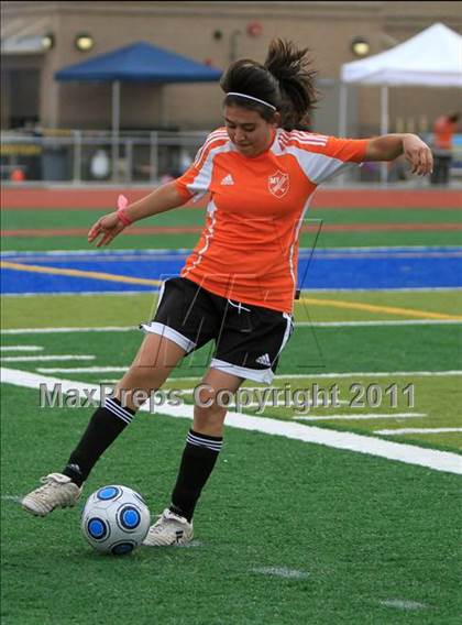Thumbnail 3 in Mesa Verde vs Capital Christian (River City Tournament) photogallery.