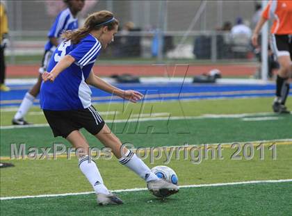 Thumbnail 2 in Mesa Verde vs Capital Christian (River City Tournament) photogallery.