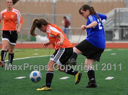 Thumbnail 3 in Mesa Verde vs Capital Christian (River City Tournament) photogallery.