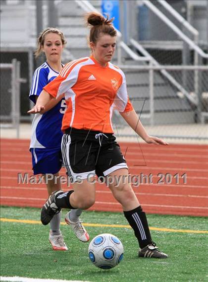 Thumbnail 3 in Mesa Verde vs Capital Christian (River City Tournament) photogallery.