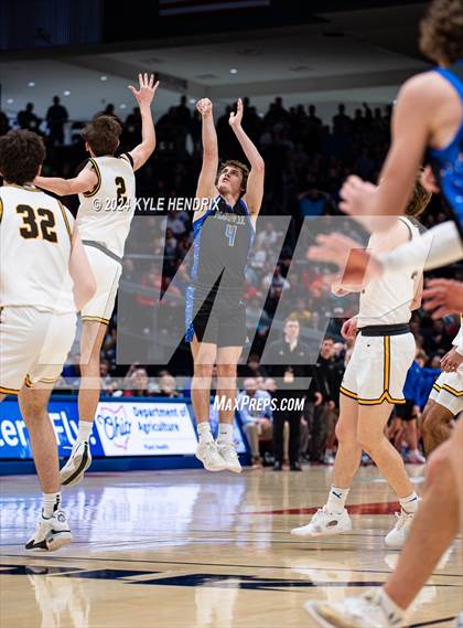 Thumbnail 2 in Archbishop Alter vs. Maysville (OHSAA Division II Final) photogallery.