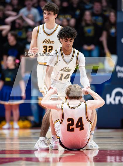 Thumbnail 3 in Archbishop Alter vs. Maysville (OHSAA Division II Final) photogallery.