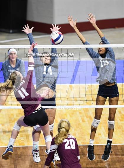 Thumbnail 2 in Palmer Ridge vs Cheyenne Mountain (CHSAA 4A Semifinal) photogallery.