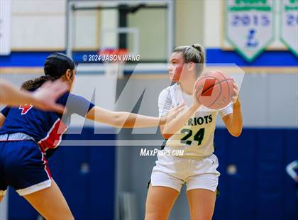 Thumbnail 1 in Kennedy Catholic @ Liberty photogallery.