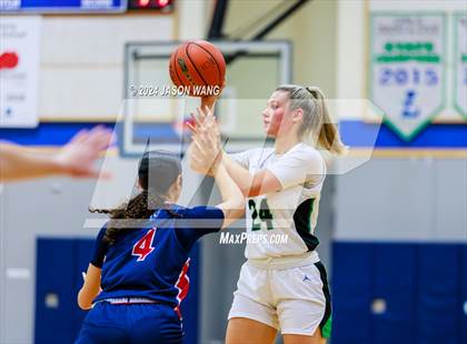 Thumbnail 3 in Kennedy Catholic @ Liberty photogallery.
