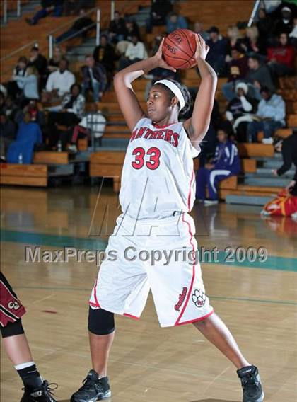 Thumbnail 2 in St. Mary's vs. Clovis West (West Coast Jamboree) photogallery.