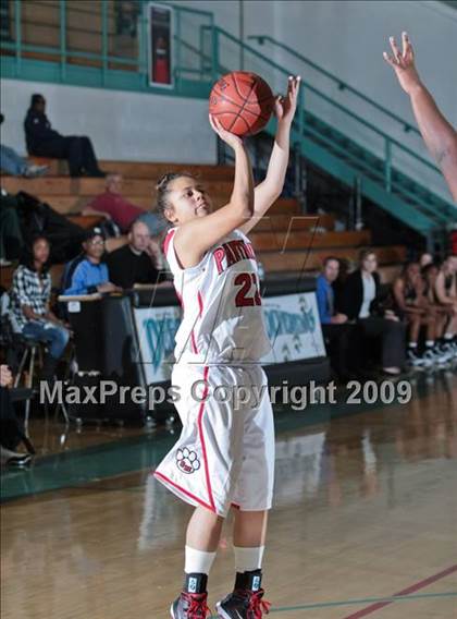 Thumbnail 3 in St. Mary's vs. Clovis West (West Coast Jamboree) photogallery.