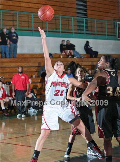 Thumbnail 1 in St. Mary's vs. Clovis West (West Coast Jamboree) photogallery.