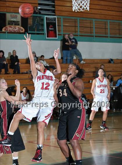 Thumbnail 3 in St. Mary's vs. Clovis West (West Coast Jamboree) photogallery.