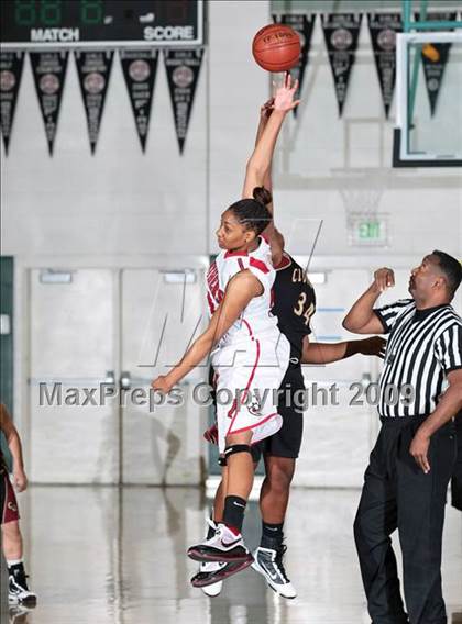 Thumbnail 1 in St. Mary's vs. Clovis West (West Coast Jamboree) photogallery.