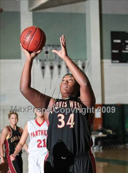 Thumbnail 3 in St. Mary's vs. Clovis West (West Coast Jamboree) photogallery.