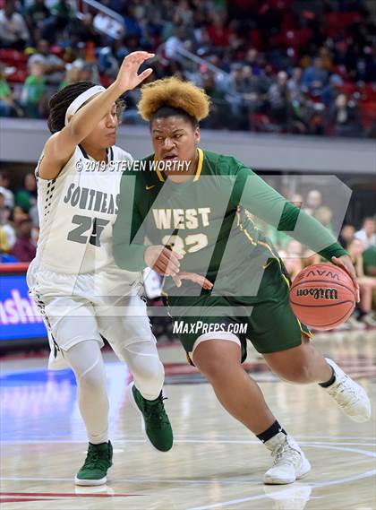 Thumbnail 2 in West Forsyth vs. Southeast Raleigh (NCHSAA 4A Final) photogallery.