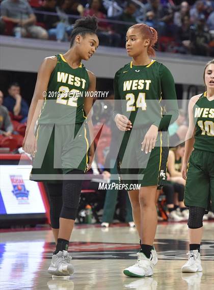 Thumbnail 3 in West Forsyth vs. Southeast Raleigh (NCHSAA 4A Final) photogallery.