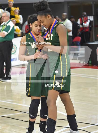 Thumbnail 2 in West Forsyth vs. Southeast Raleigh (NCHSAA 4A Final) photogallery.