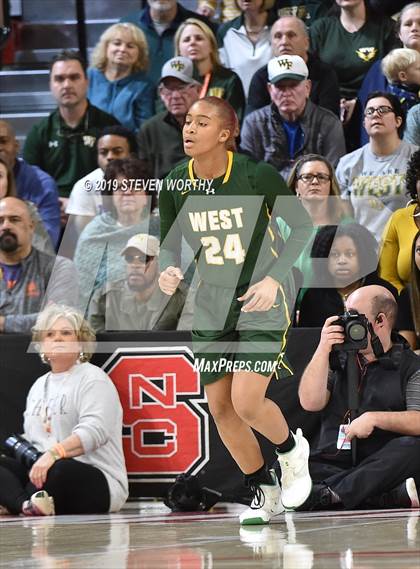 Thumbnail 1 in West Forsyth vs. Southeast Raleigh (NCHSAA 4A Final) photogallery.
