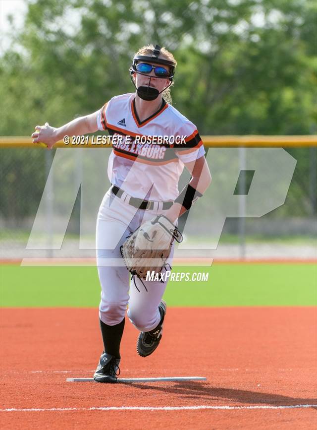 Photo 87 in the Schulenburg vs. Three Rivers (UIL 2A Area Playoffs ...