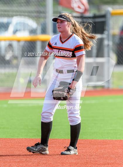 Thumbnail 3 in Schulenburg vs. Three Rivers (UIL 2A Area Playoffs) photogallery.