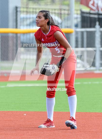 Thumbnail 2 in Schulenburg vs. Three Rivers (UIL 2A Area Playoffs) photogallery.