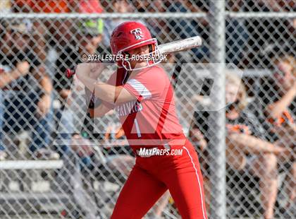 Thumbnail 2 in Schulenburg vs. Three Rivers (UIL 2A Area Playoffs) photogallery.