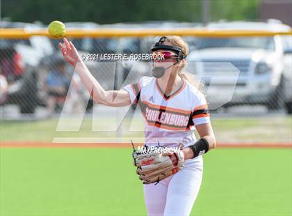 Thumbnail 1 in Schulenburg vs. Three Rivers (UIL 2A Area Playoffs) photogallery.
