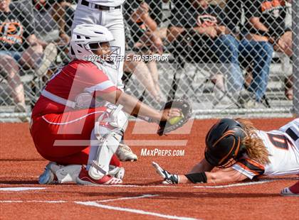 Thumbnail 2 in Schulenburg vs. Three Rivers (UIL 2A Area Playoffs) photogallery.