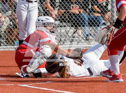 Thumbnail 3 in Schulenburg vs. Three Rivers (UIL 2A Area Playoffs) photogallery.