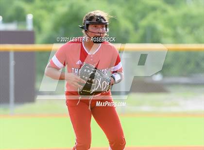 Thumbnail 3 in Schulenburg vs. Three Rivers (UIL 2A Area Playoffs) photogallery.