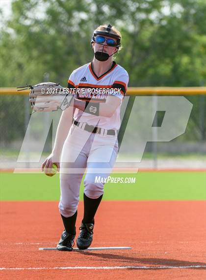 Thumbnail 1 in Schulenburg vs. Three Rivers (UIL 2A Area Playoffs) photogallery.