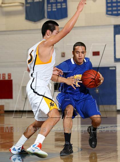 Thumbnail 3 in La Mirada vs. Sunny Hills (Blue Pride Classic) photogallery.