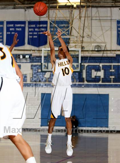 Thumbnail 3 in La Mirada vs. Sunny Hills (Blue Pride Classic) photogallery.