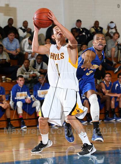 Thumbnail 3 in La Mirada vs. Sunny Hills (Blue Pride Classic) photogallery.