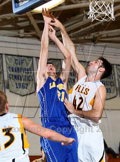 Thumbnail 1 in La Mirada vs. Sunny Hills (Blue Pride Classic) photogallery.