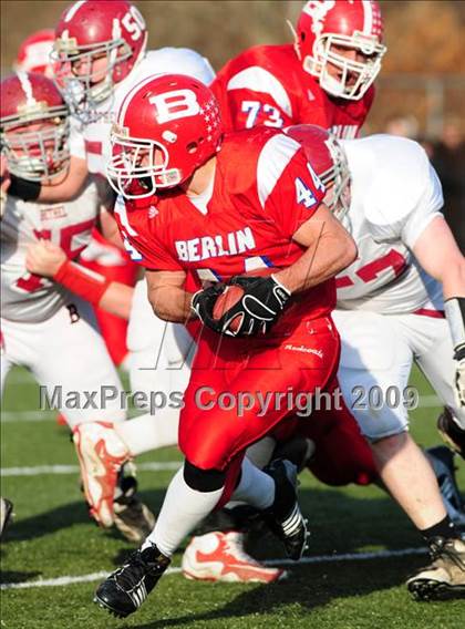 Thumbnail 1 in Berlin vs. Bethel (CIAC Class M Final) photogallery.