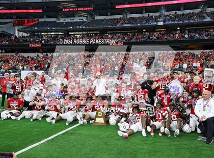 Thumbnail 2 in La Vega vs. Carthage (UIL 4A Division II Football Final Medal Ceremony) photogallery.