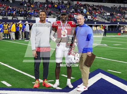 Thumbnail 3 in La Vega vs. Carthage (UIL 4A Division II Football Final Medal Ceremony) photogallery.