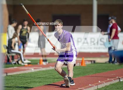 Thumbnail 1 in E.D. White Catholic Relays photogallery.