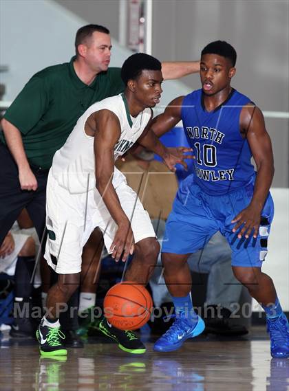 Thumbnail 2 in Berkner [L. V.] vs. North Crowley (McDonald's Texas Invitational) photogallery.
