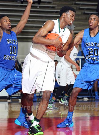 Thumbnail 1 in Berkner [L. V.] vs. North Crowley (McDonald's Texas Invitational) photogallery.
