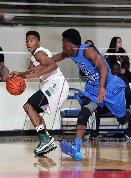 Thumbnail 2 in Berkner [L. V.] vs. North Crowley (McDonald's Texas Invitational) photogallery.