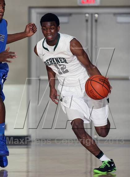 Thumbnail 3 in Berkner [L. V.] vs. North Crowley (McDonald's Texas Invitational) photogallery.