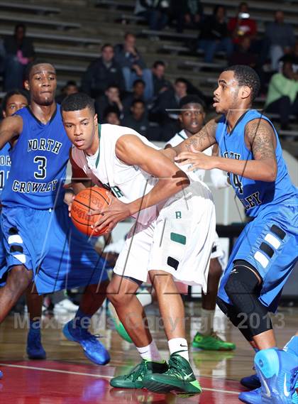 Thumbnail 3 in Berkner [L. V.] vs. North Crowley (McDonald's Texas Invitational) photogallery.