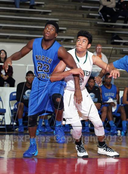 Thumbnail 2 in Berkner [L. V.] vs. North Crowley (McDonald's Texas Invitational) photogallery.