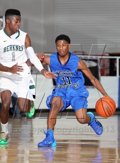 Thumbnail 1 in Berkner [L. V.] vs. North Crowley (McDonald's Texas Invitational) photogallery.