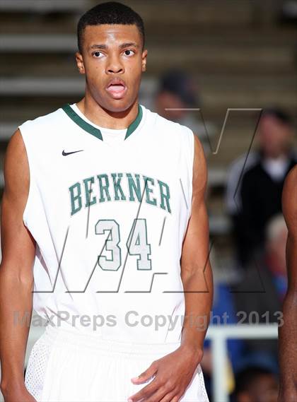 Thumbnail 3 in Berkner [L. V.] vs. North Crowley (McDonald's Texas Invitational) photogallery.