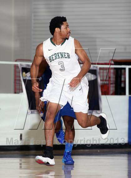 Thumbnail 2 in Berkner [L. V.] vs. North Crowley (McDonald's Texas Invitational) photogallery.