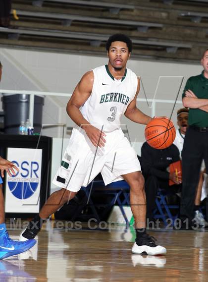 Thumbnail 2 in Berkner [L. V.] vs. North Crowley (McDonald's Texas Invitational) photogallery.
