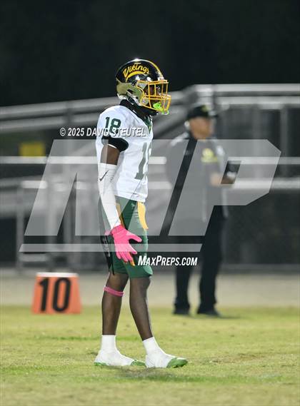 Thumbnail 2 in Vanden @ Pioneer photogallery.