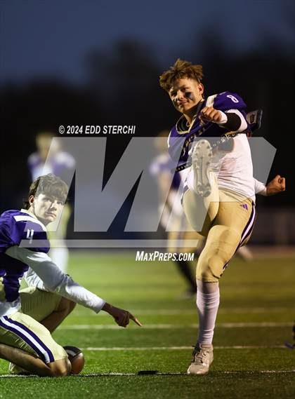 Thumbnail 2 in Ballard Memorial @ Campbellsville (KHSAA Class 1A Round 1 Playoff) photogallery.