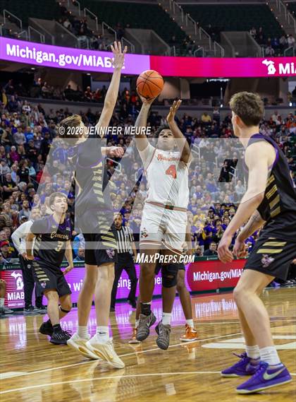 Thumbnail 2 in Concord vs Douglass (MHSAA Division 4 State Final) photogallery.